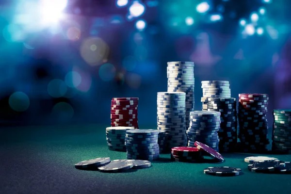 Live Sic Bo table at garuda188 login with three dice and betting layout displayed on HD camera